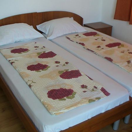 Zora Guest House Primorsko Exterior foto