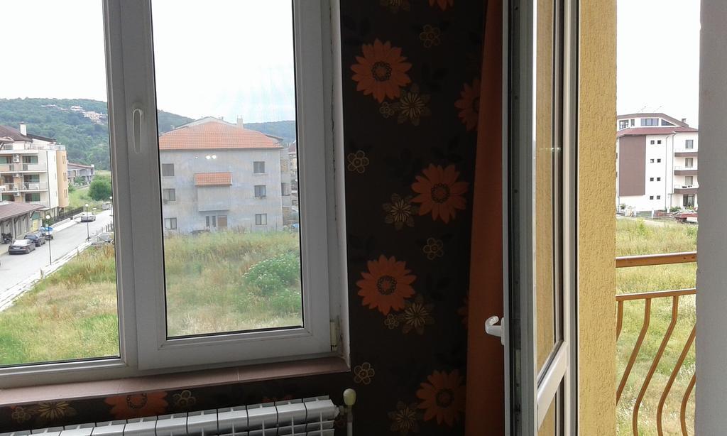 Zora Guest House Primorsko Cameră foto