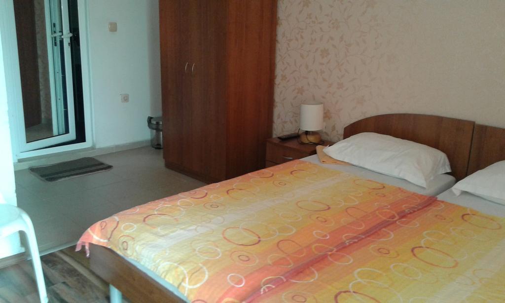 Zora Guest House Primorsko Cameră foto